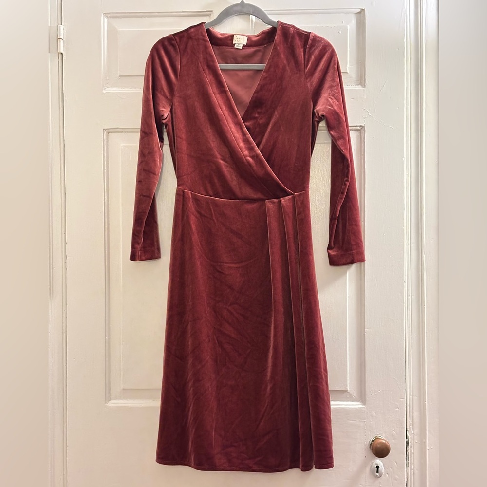 NWOT A New Day Velvet Faux Wrap Long Sleeve Midi Dress, size XS